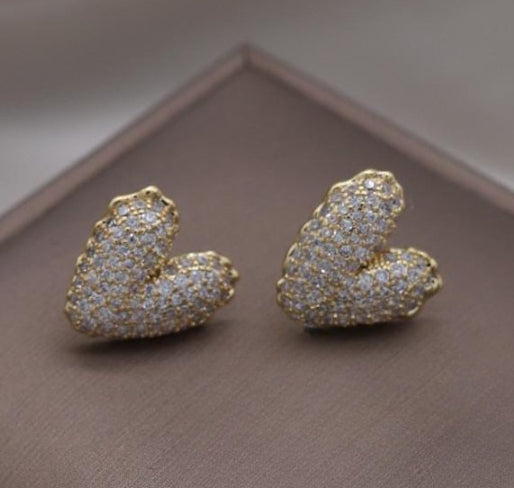 Elegant Heart Zircon Earrings