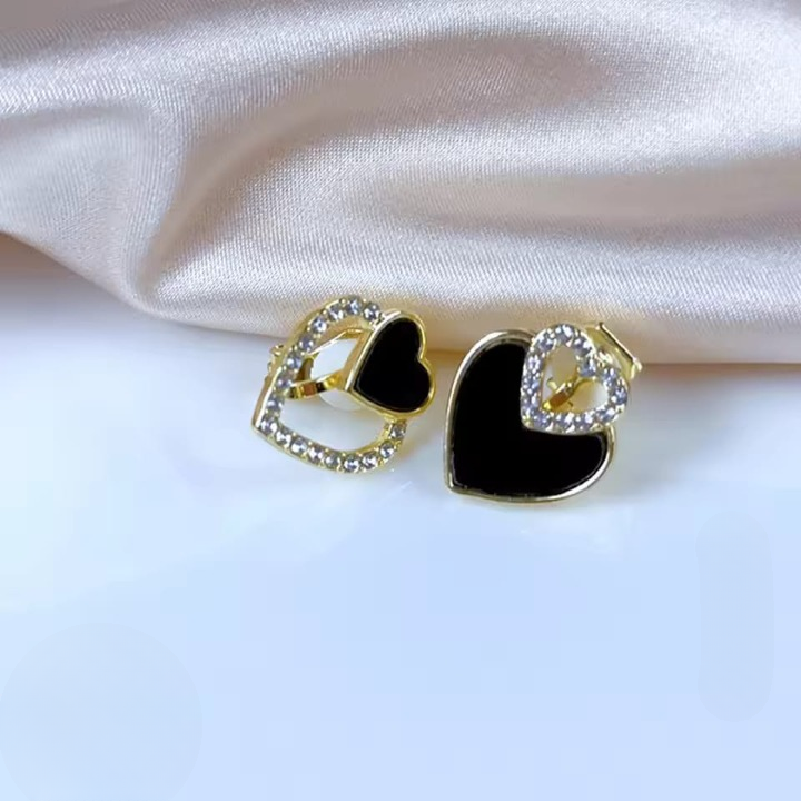Heart Zircon Stud Earrings | Black