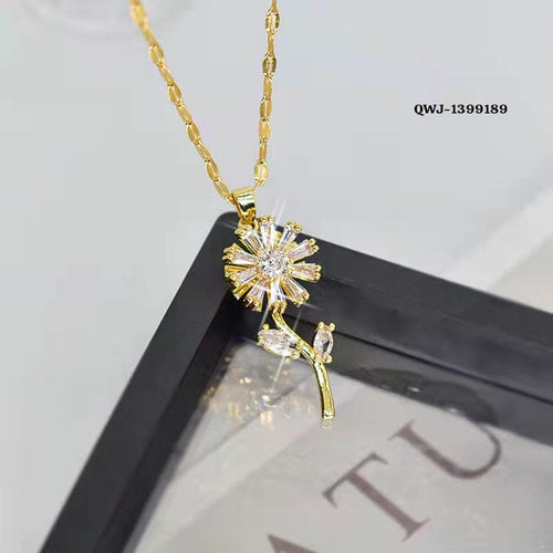 Luxury Rotating Flower Necklace