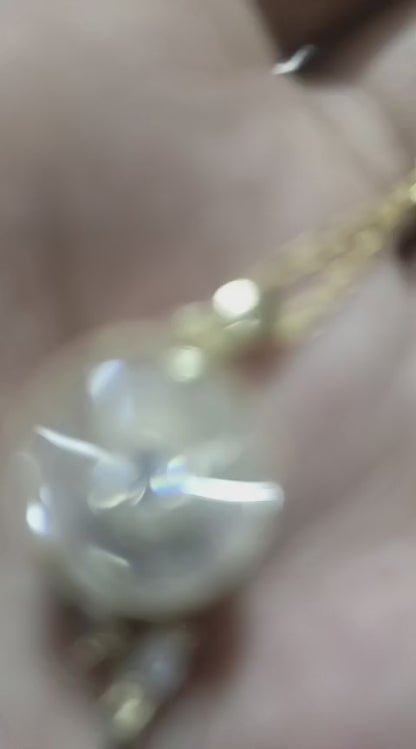 Luxury Rotating Flower Necklace